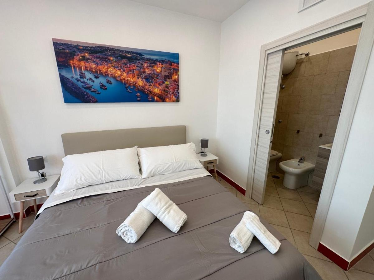 B&B Off Rooms And Relax Napoli Eksteriør bilde