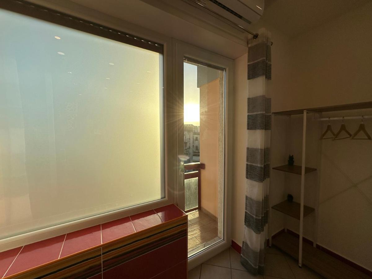 B&B Off Rooms And Relax Napoli Eksteriør bilde